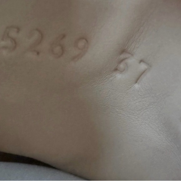 Gucci Ace Sneaker Off-White & Metallic Red - Picture 11 of 12